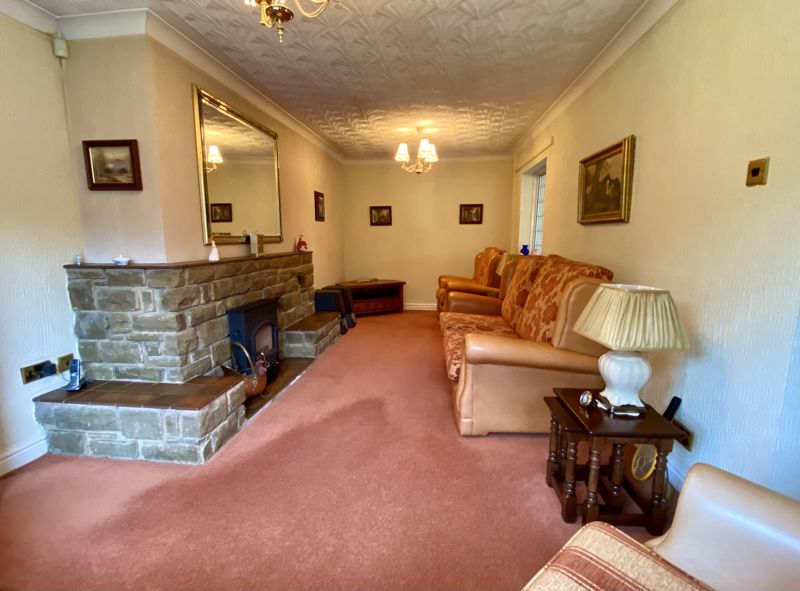 Lounge- click for photo gallery